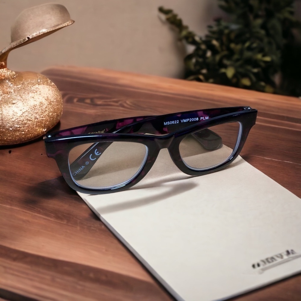 Betsey Johnson Plum purple Tortoise Thick Wayfarer Lisa Readers +2.00, +1.50 - Picture 2 of 7